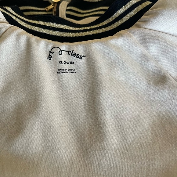 Jacket - Picture 8 of 9